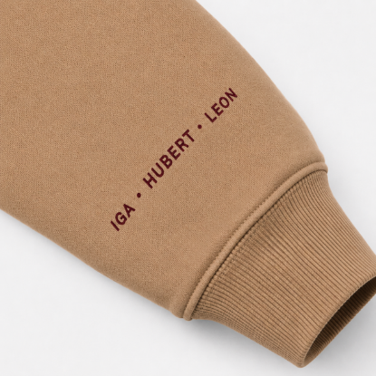 Obrazek Personalizowana bluza jasny brąz dla Mamy z imionami dzieci – haft MAMA z sercem