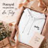 Obrazek Personalizowana biała bluza dla Taty z imionami dzieci – haft TATA z sercem