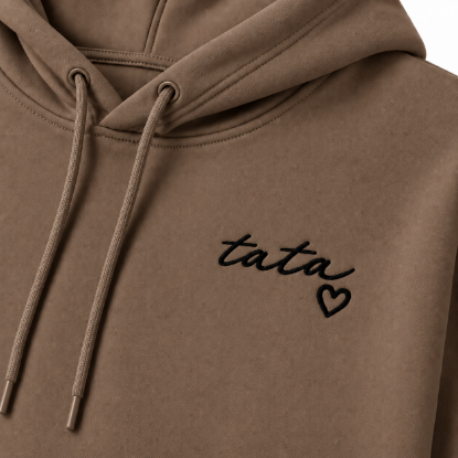 Obrazek Personalizowana brązowa bluza dla Taty z imionami dzieci – haft TATA z sercem